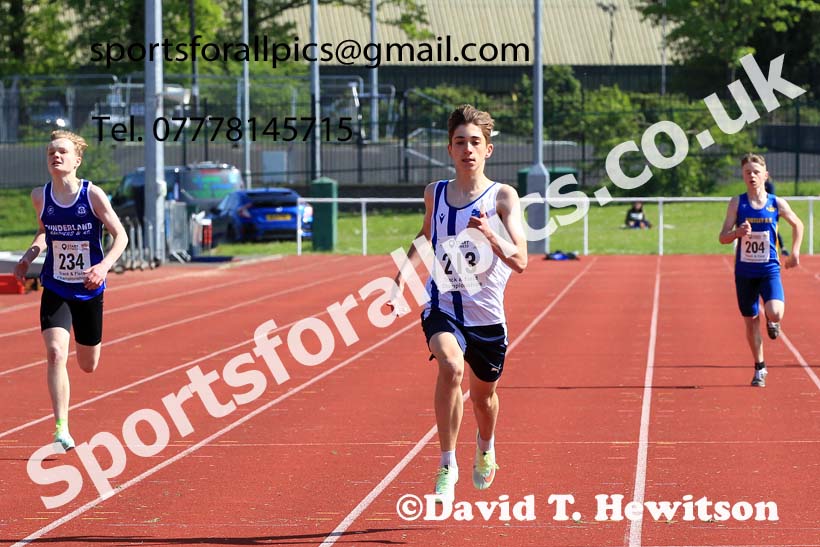 Boys Under-15s 300 metres, 2023 North Eastern Track and Field Champs., Middlesbrough Sports Village, Middlesbrough. Photo: David T. Hewitson/Sports for All Pics